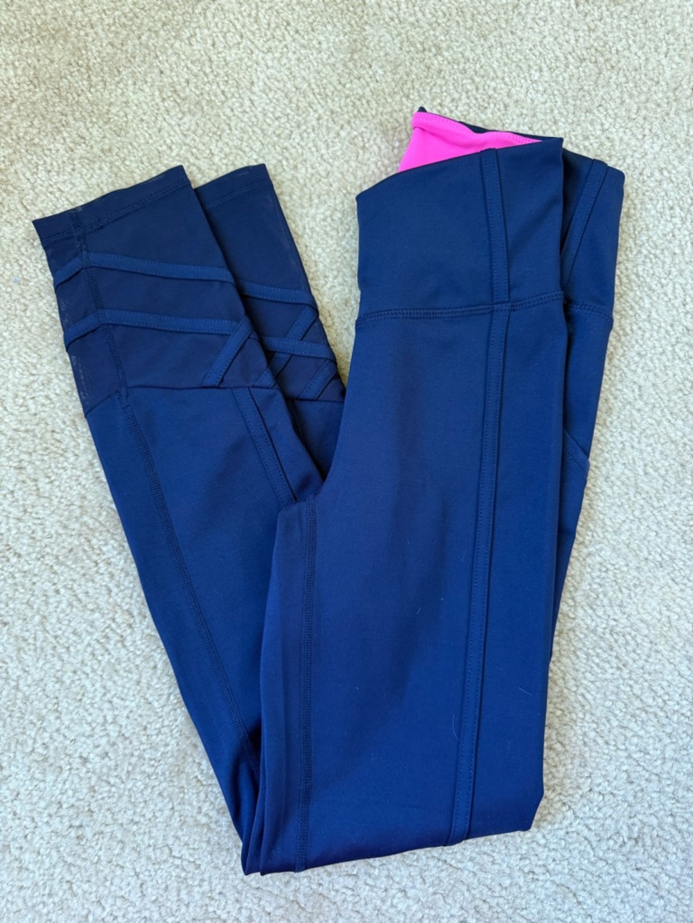 Lilly Pulitzer Luxletic XS Full Length Leggings Navy Strappy Ankle Detail